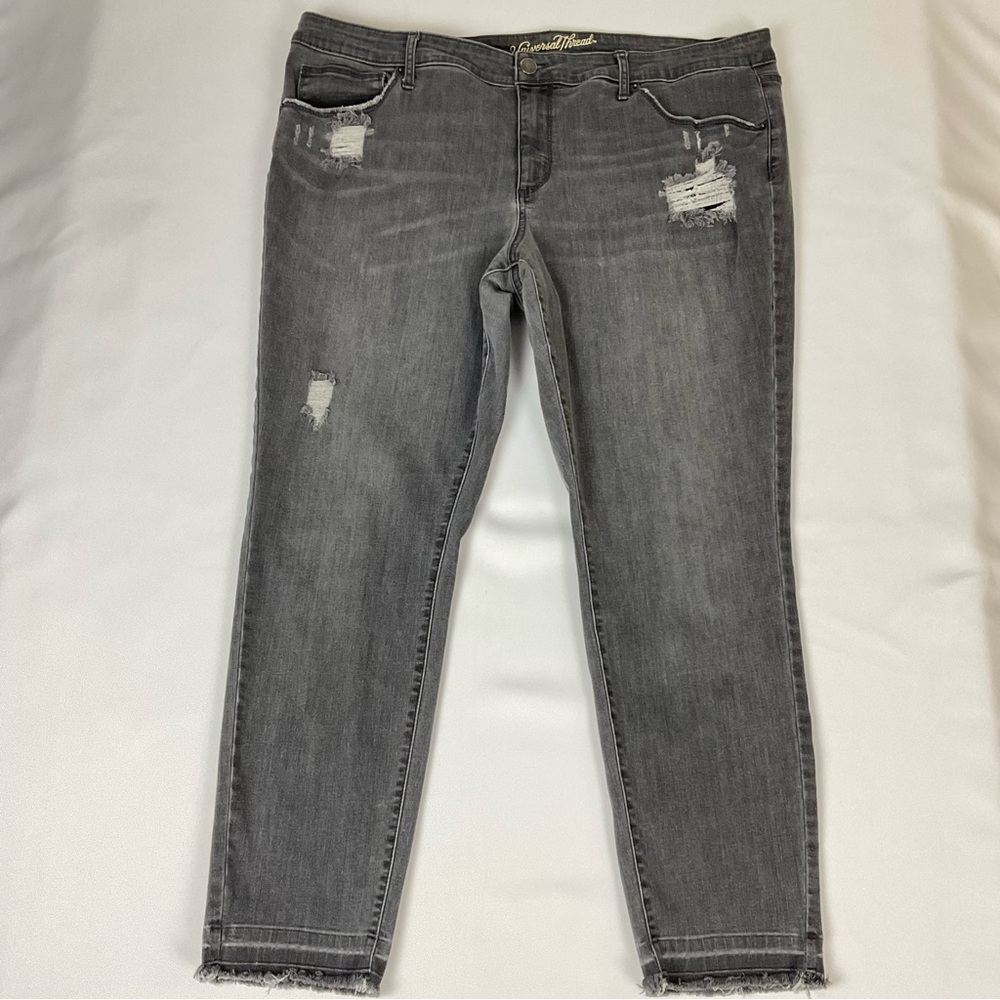Universal Thread Womens 20W gray distressed raw hem super stretchy skinny jeans